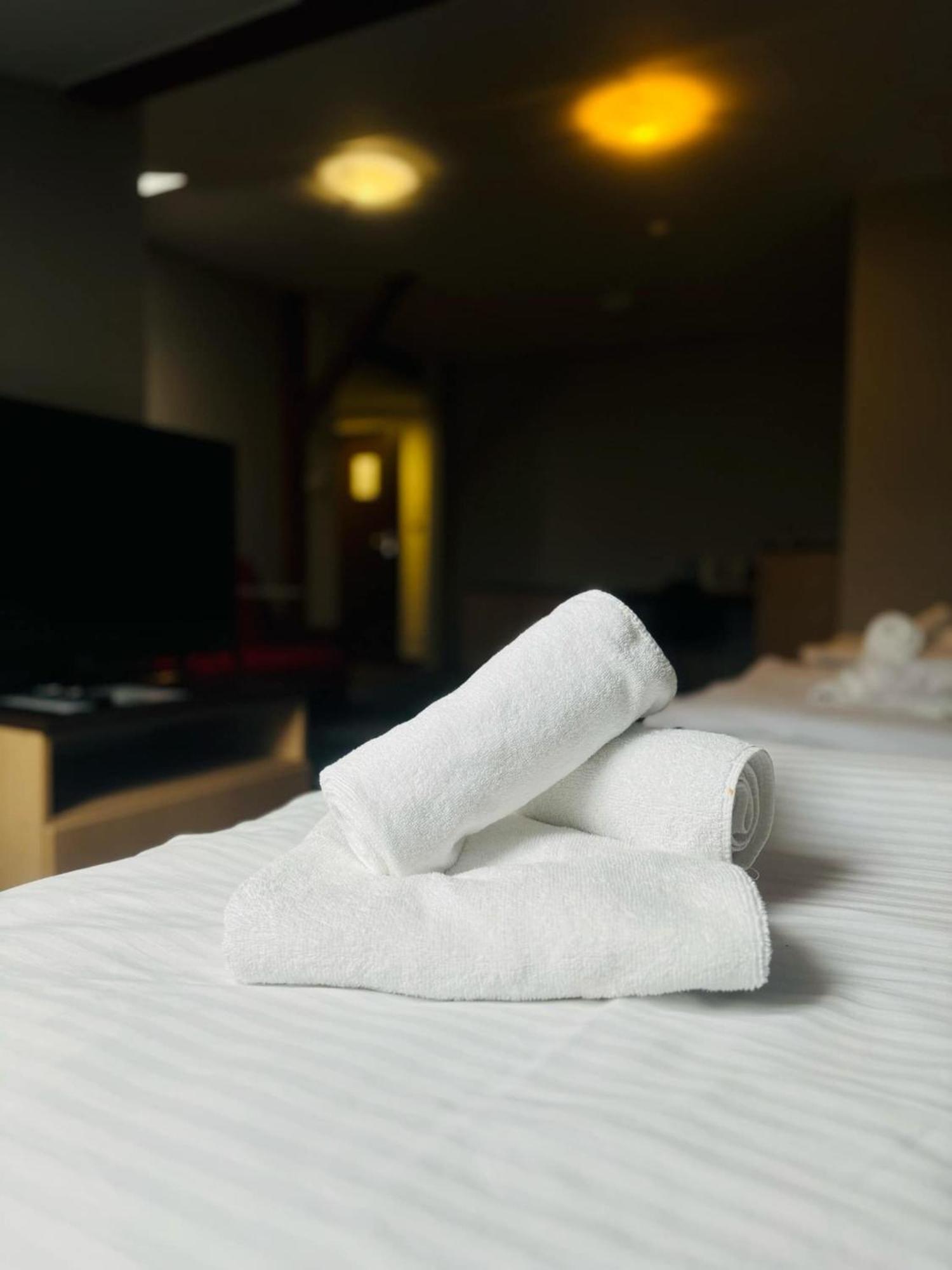 Magiczna Farma Hotel Obiady Maka I Magia Zambrow Esterno foto