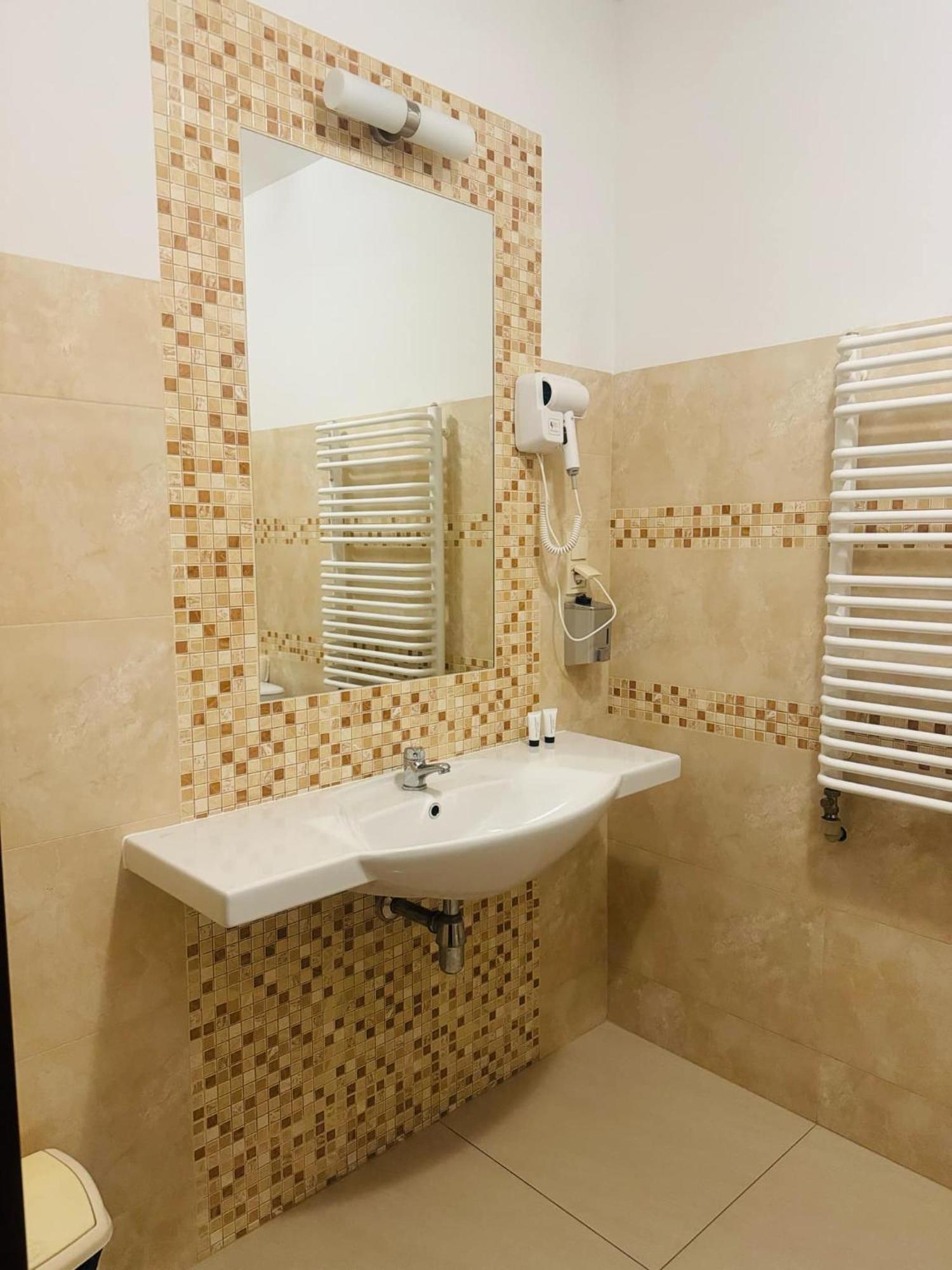 Magiczna Farma Hotel Obiady Maka I Magia Zambrow Esterno foto